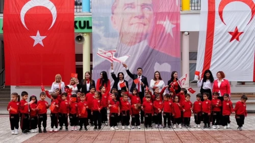 Sapsızoğlu'ndan Cumhuriyet mesajı: Geleceğimiz gençlerin omuzlarında yükselecek