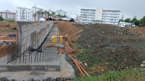 Lefke’de eğitim krizi: Öğrenciler konteyner sınıflara mahkum edildi